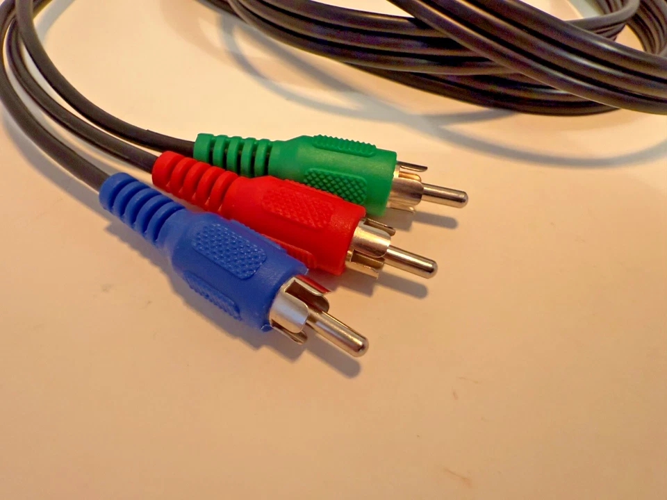 RCA Component Cable – 6 Feet – RGB Video – Male To Male - Image 2 of 4