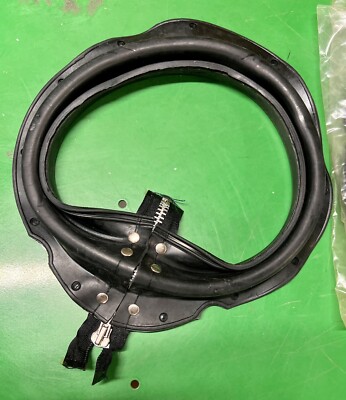 5 Ton Rockwell Axle Zipper Boot For M54-M809-M939 Series Military Trucks - Black Replacement Boot