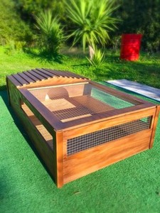 TERRARIO CON CASETTA PER TARTARUGHE  110x60x30CON RUOTE LEGNO ADATTO PER ESTERNO