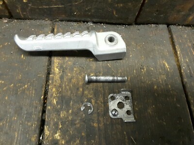 00-01 KAWASAKI NINJA ZX12R ZX12 ZX 12 R Right Rear Passenger Foot