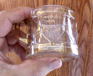 Antique Twin Brooks South Dakota Advertising Souvenir Gold Trim Drum Eagle Mug