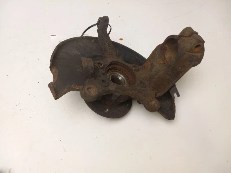 2007 AUDI A3 FRONT LEFT SPINDLE KNUCKLE - Image 4 of 4