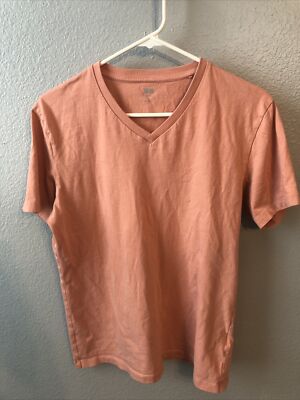 uniqlo supima cotton t shirt v neck