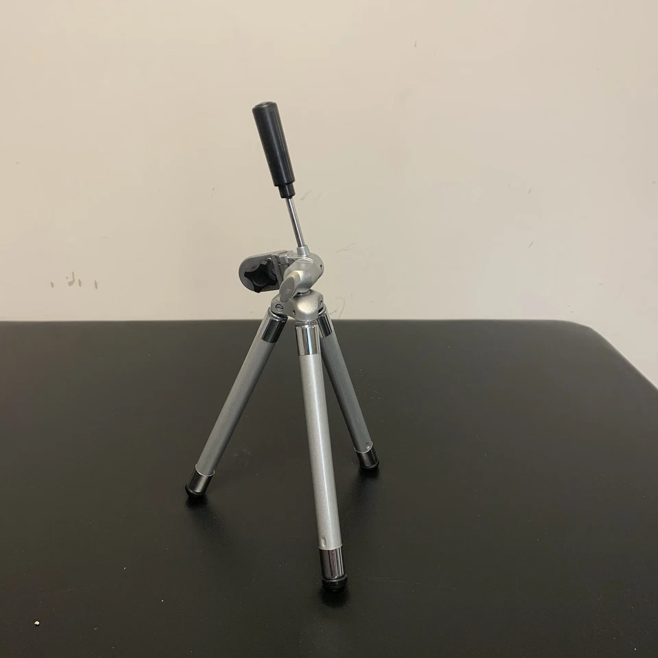 Trípode compacto HAKUBA de 8 secciones compacto C8 plateado H-C8-SV Foto 2 de 4