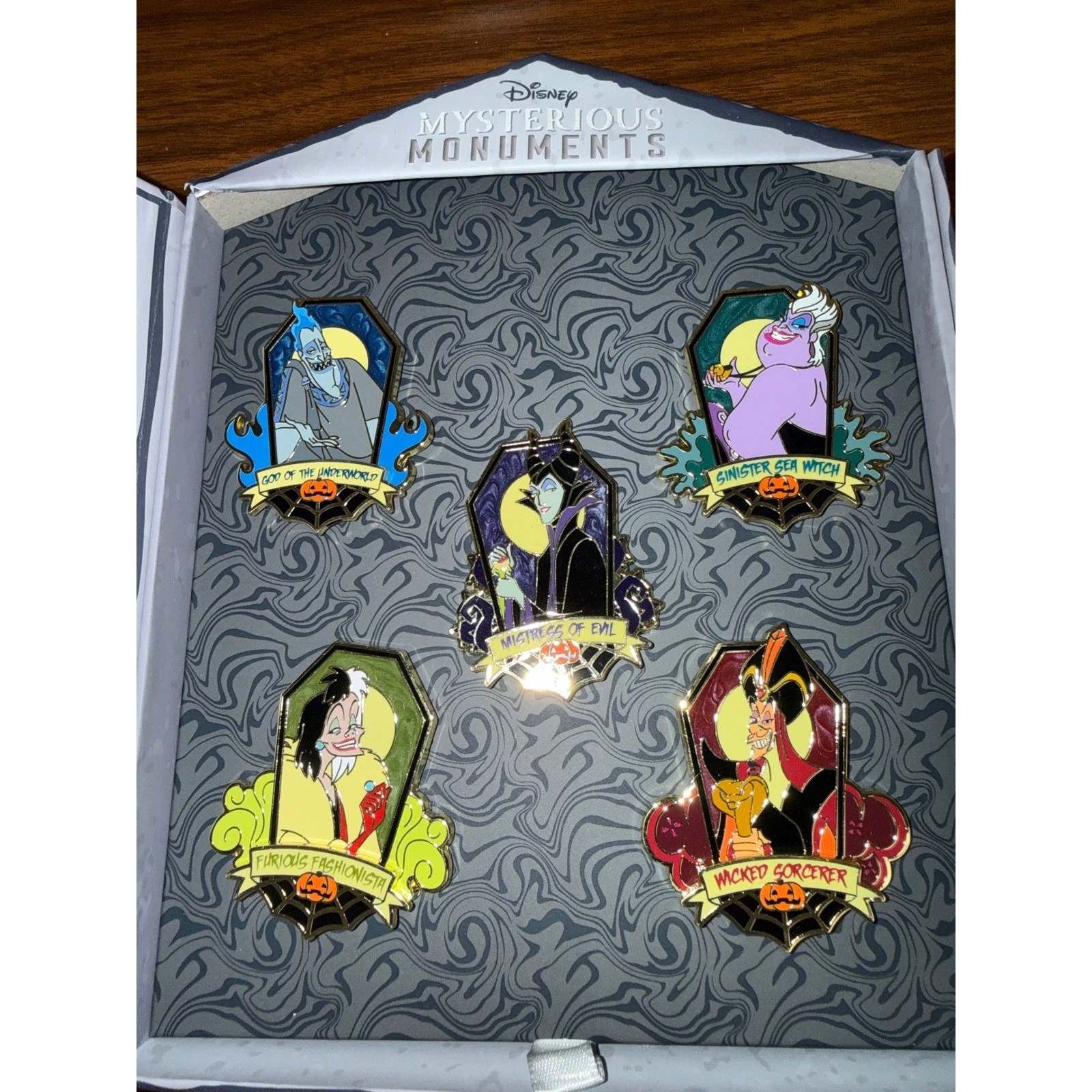 Disney Mysterious Monuments Villains Pin Set LE 2000 25th Anniversary Boxed Set