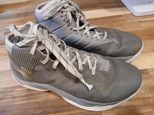 Under Armour Curry 2.5 Gray Basketball Shoes ...