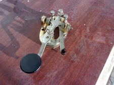 Morse code key