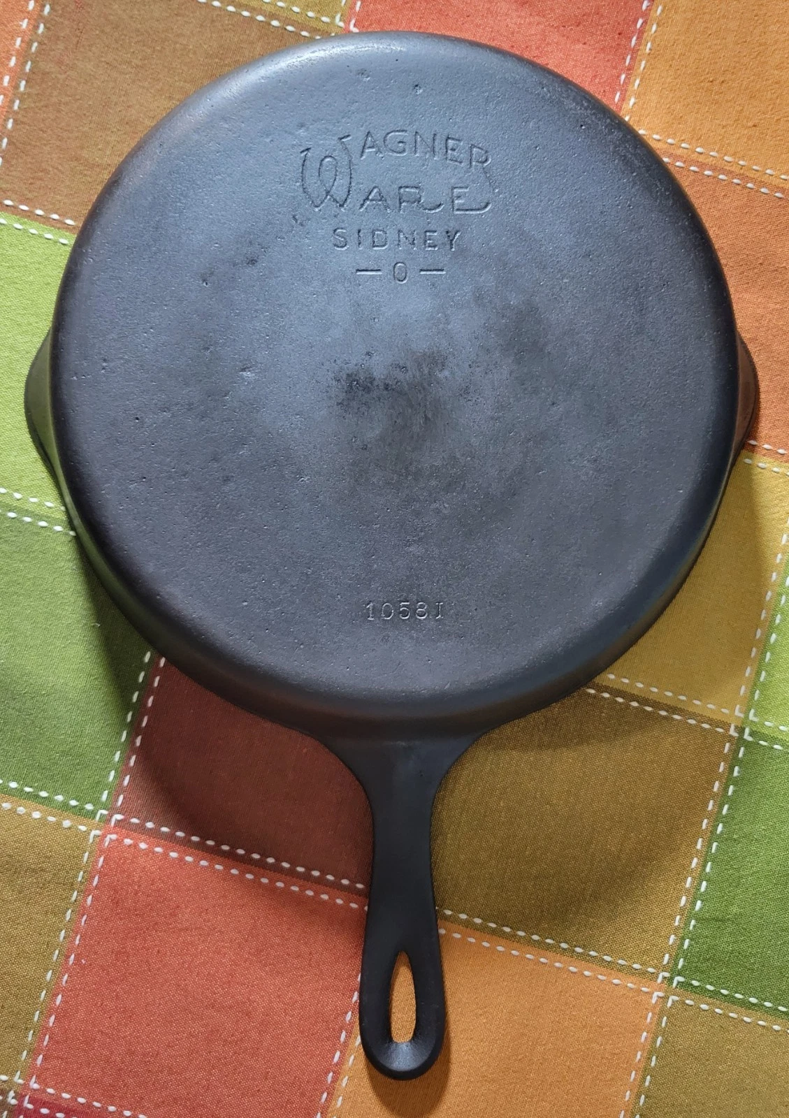 Wagner Sidney -O- Cast Iron No. 8 Skillet (Restored & Seasoned) FREE SHIPPING
Opens in a new window