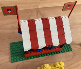 Lego vintage castle 383 Knight's Tournament complete with instructions