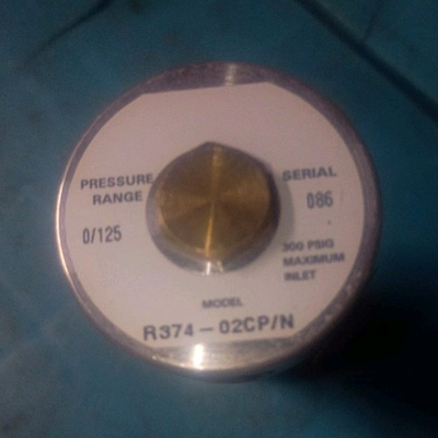 #ad Industrial Air Pressure Regulator R374 02CP N 0 125 PSI 300 psig Max Serial 086 $70.00