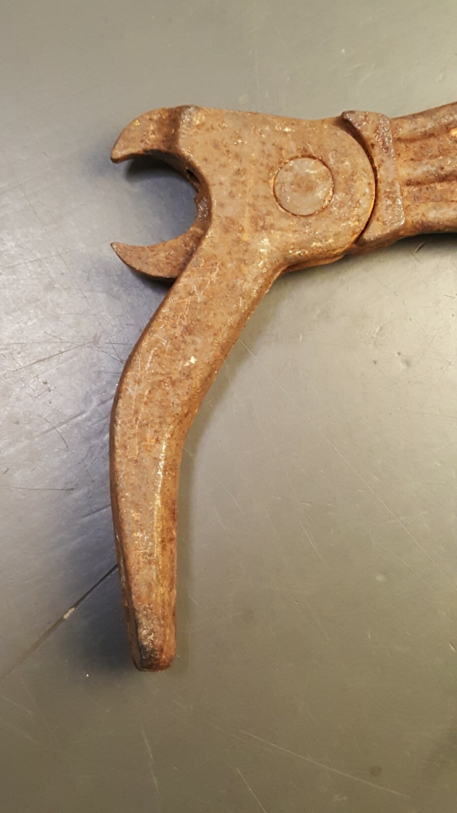 Vintage Bridgeport Sure Grip No. 56 Nail Puller Rustic Old Tool USA