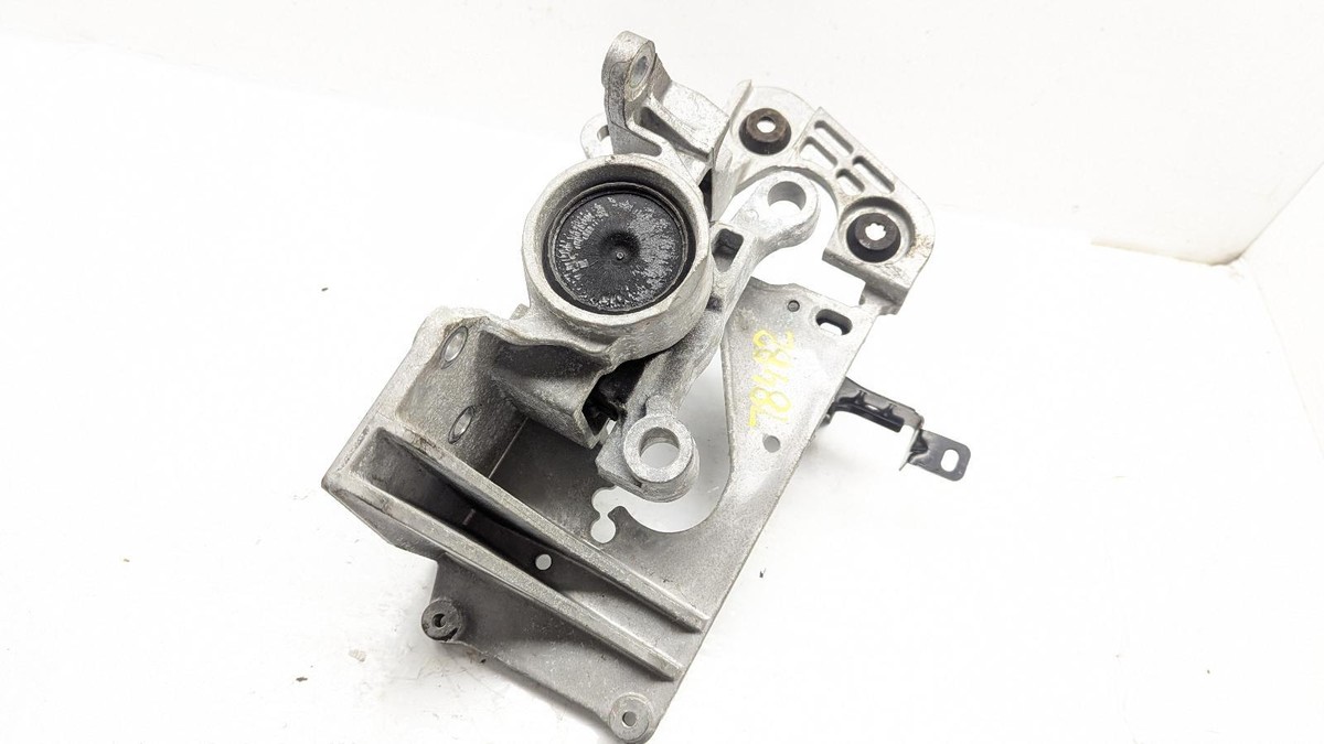 NISSAN SERENA MK4 C26 2010 - 2016 TOP GEARBOX MOUNT 78481 | eBay