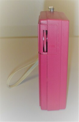 Puppenhaus-Miniatur Transistorradio 1:12 – Pink, 1960er Style, Aus Kunstharz