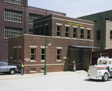 Design Preservation Models 10300 Cutting's Scissor Co. - HO Scale Kit HH