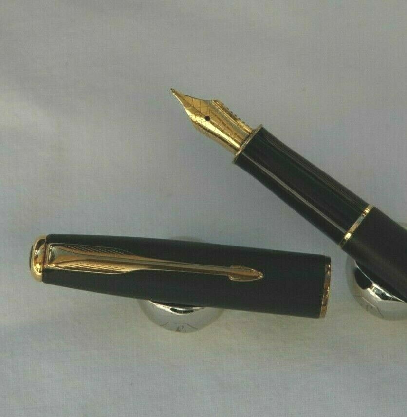 Stylo Plume Parker Sonnet Noir Mat - Pointe Fine - Occasion Très Bon état