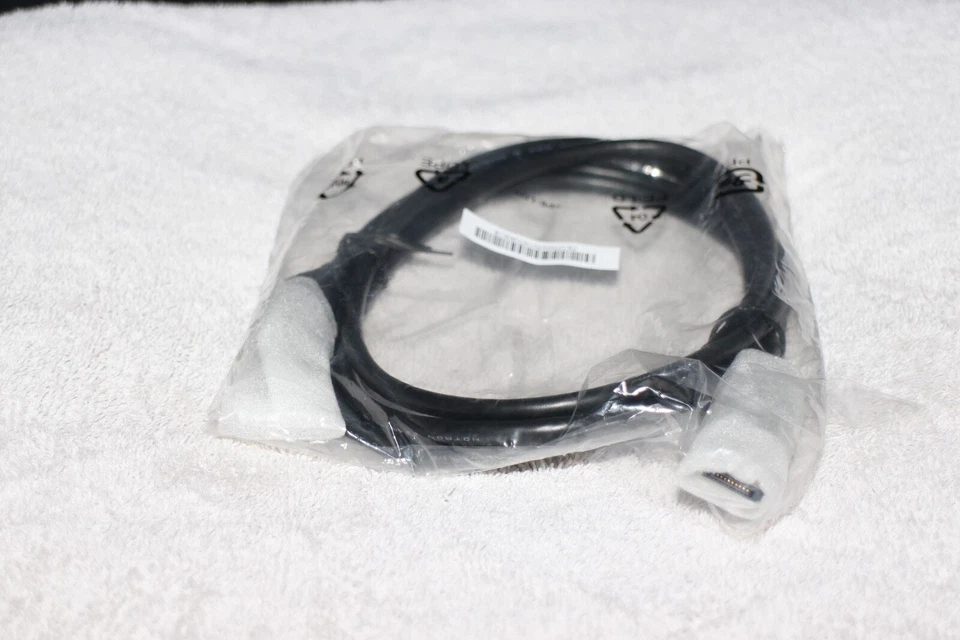 Display Port 6ft (v1.2), Male/Male, 30AWG  - Image 2 of 4