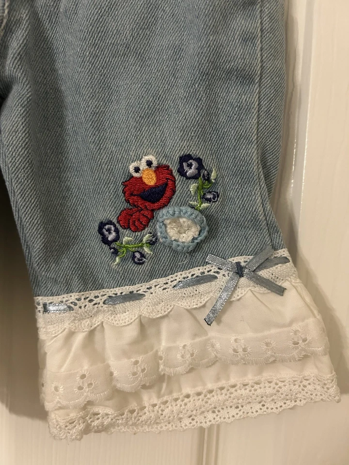 Pantalones de mezclilla acampanados de encaje bordados vintage Y2K Sesame Street Elmo bebé niña 12 meses Foto 2 de 4