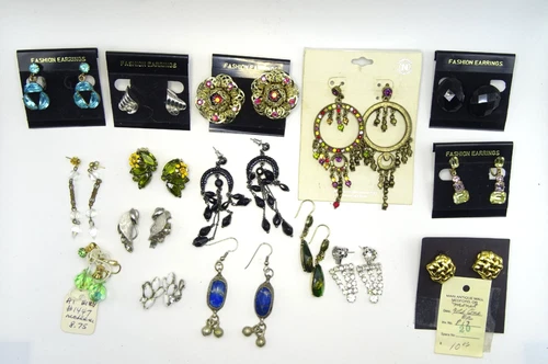 (x16) Vtg. Modern Costume Jewelry Earrings Box Lot - NO RESERVE!! (7)