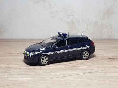 NOREV 1/43 RENAULT MEGANE BREAK GENDARMERIE / 2 - Photo 1/4