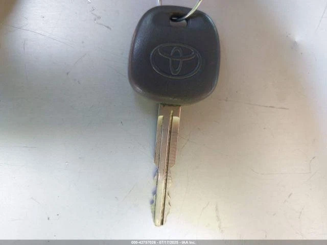 Puerta trasera izquierda vidrio usado se adapta: Toyota Sequoia 2012 trasero izquierdo grado A Foto 2 de 4