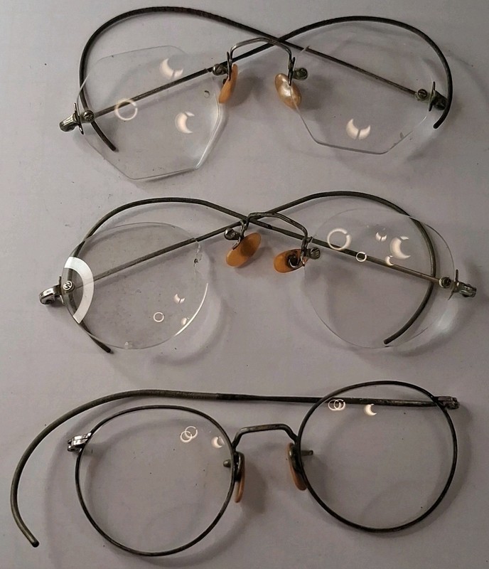 Soft-Lite Lenset Lot of 3 Vintage Rimless & Round Wire Eyeglasses w/ Cases