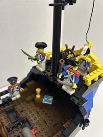 LEGO Pirates 6274 Caribbean Clipper INCOMPLETE Set 95% With Mini Figures