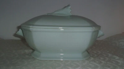 Soupière en Porcelaine de LIMOGES JL Co quet. Forme LOTUS - Photo 1/4