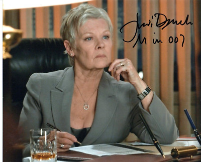  JUDI DENCH 007 JAMES BOND SIGNED SKYFALL AUTOGRAMM 10-8 COA