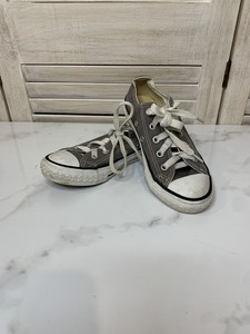 girls grey tennis shoes