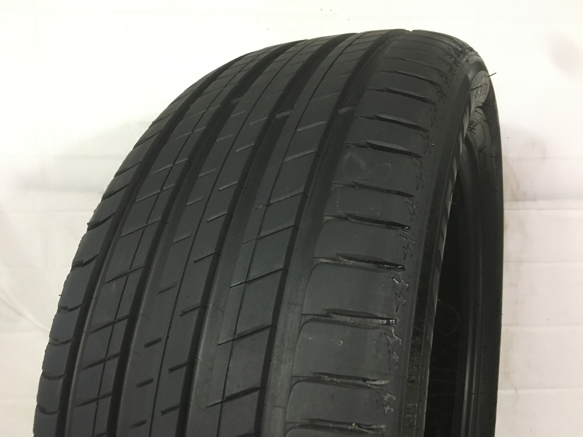 1] Michelin Latitude Sport 3 P235/50R19 235 50 19 Tire 8.5