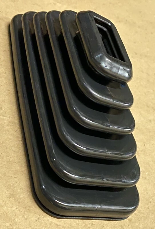 B&M 80668 Shifter Boot Truck / MegaShifter / RHD Black Rubber NEW - Image 2 of 2