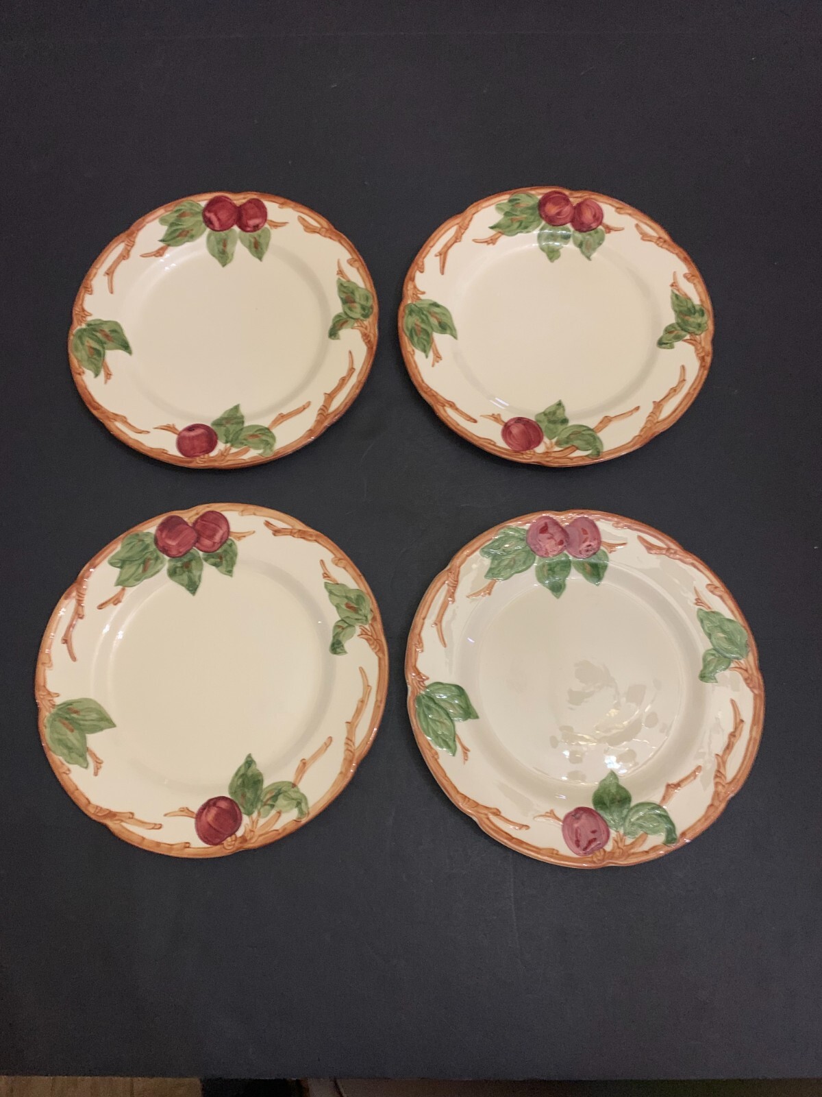 Vintage Franciscan Apple Pattern 10.5 inch Dinner Plate Set of Four California