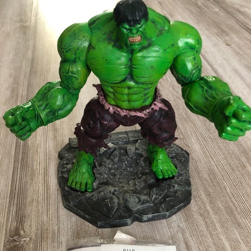 Marvel Diamond Select Toys Incredible Hulk Collectors Edition 10" - Picture 5 of 9