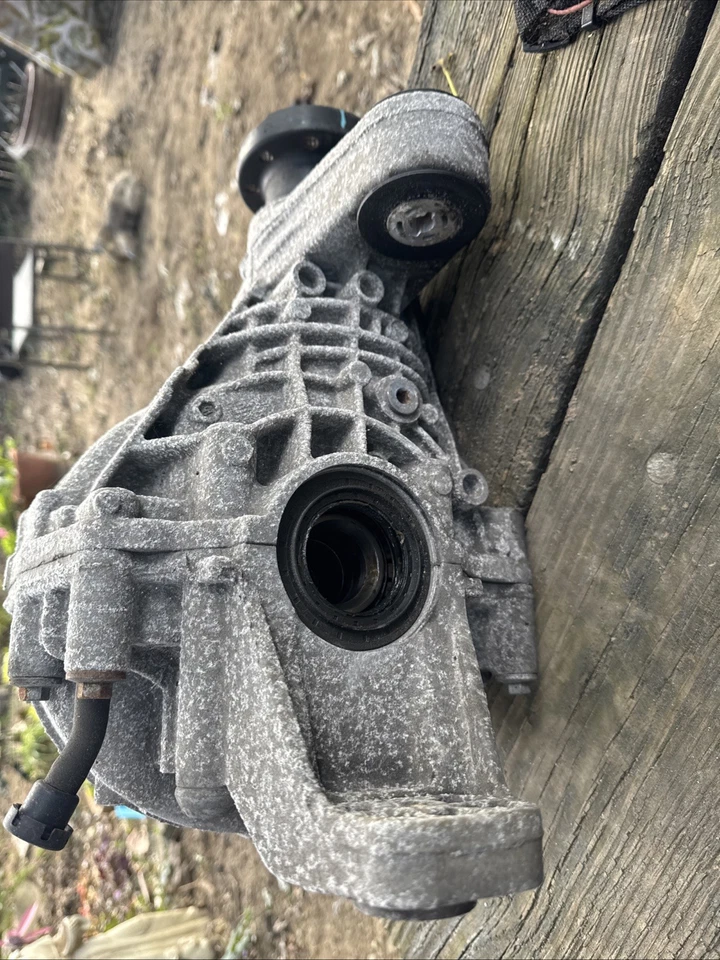 Jeep Grand Cherokee SRT 2017 diferencial trasero Foto 4 de 4