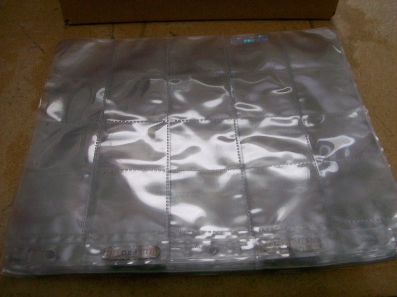 25 Ultra Pro 2x2 pages - 20 pockets