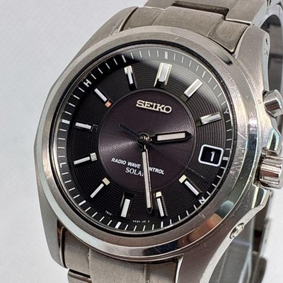 Seiko Solar 7B42 0AM0 Mens Titanium Watch Wrist 18cm Japan Made Timepiece