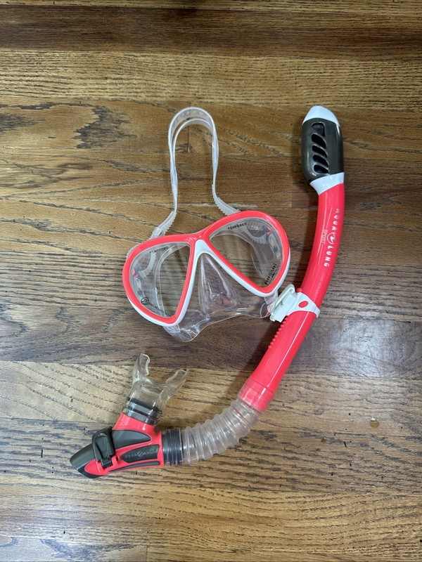 Aqua Lung Sport Mask and Snorkel Set - Pink
