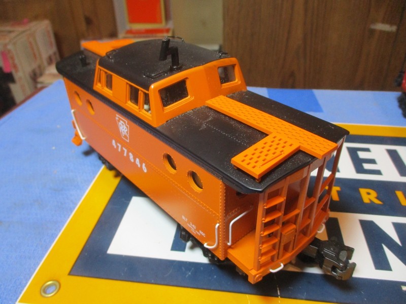 MTH PENNSYLVANIA #477954 N5C PORTHOLE CABOOSE Rare Color NO BOX Tested Works