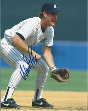 NEW YORK YANKEES WADE BOGGS HAND SIGNED AUTHENTIC 8X10 PHOTO w/COA NY MLB HOF 