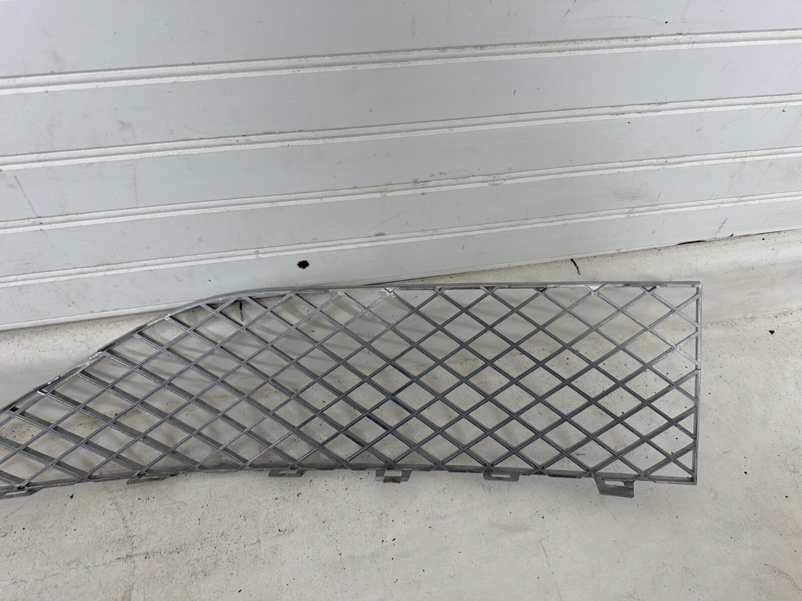 2016-2018 BENTLEY CONTINENTAL GT GTC FRONT LEFT SIDE BUMPER GRILLE 3W3807681 OEM