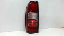 Feu arrière Nissan NP300