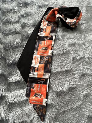 Nike Tech Fleece Men’s Scarf Black/Gray Embroidered Swoosh Logo