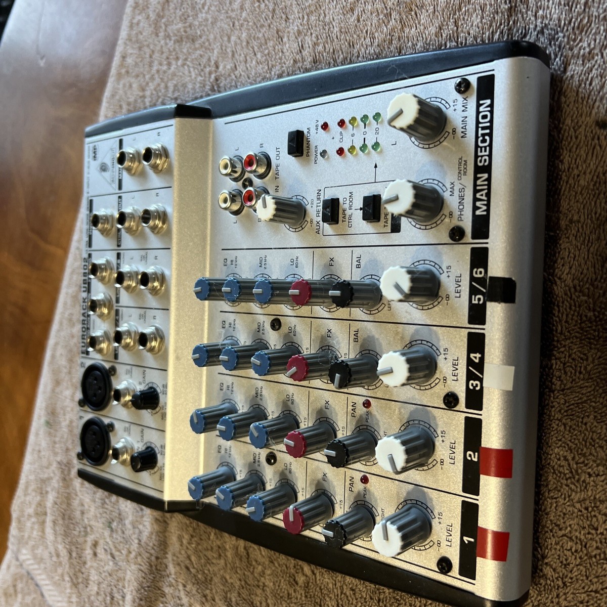 Behringer Eurorack UB802 Ultra-Low Nosie Design Mixer | eBay