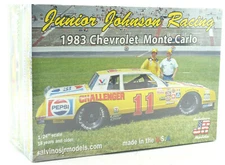 Salvino JR Models "Pepsi" Darrell Waltrip 1983 Monte Carlo 1/24 Model Car Kit