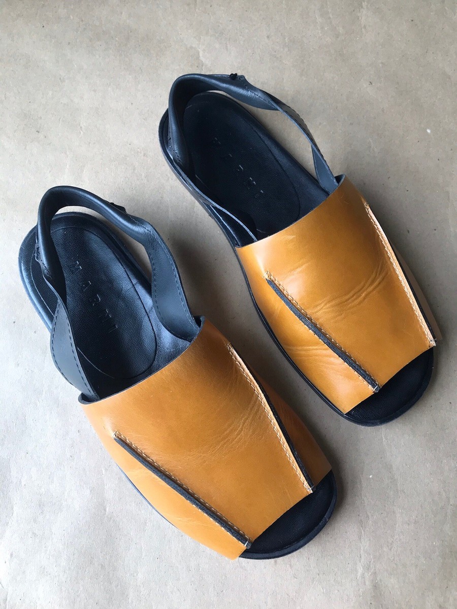 サンダル MARNI Men Sandals Brown SBMR004004P5246 00M30 Brown leather Fussbett | Marni