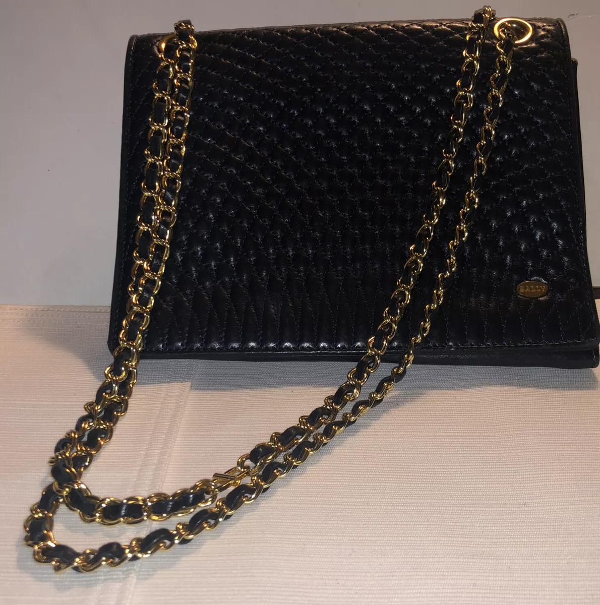 Bally Quilted Black Leather Purse Bag Woven Leather & Gold Chain Strap