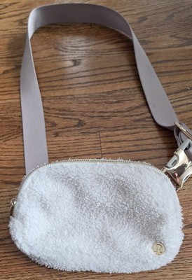 Lululemon Everywhere Belt Bag White Sherpa Fleece Gold Zipper