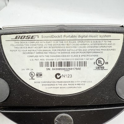 Bose SoundDock N123 Portable Digital Music Speaker W/Remote