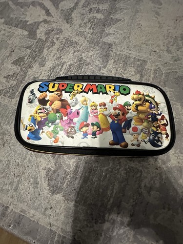 Coque rigide de transport Nintendo Switch Super Mario avec poignée