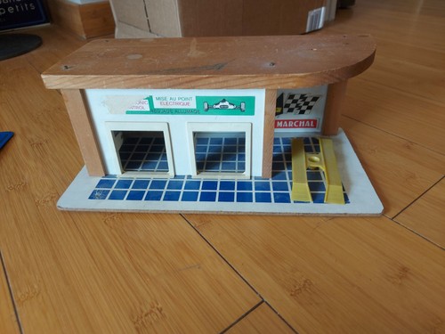 JOUET ANCIEN , GARAGE VOITURE - Photo 2/9